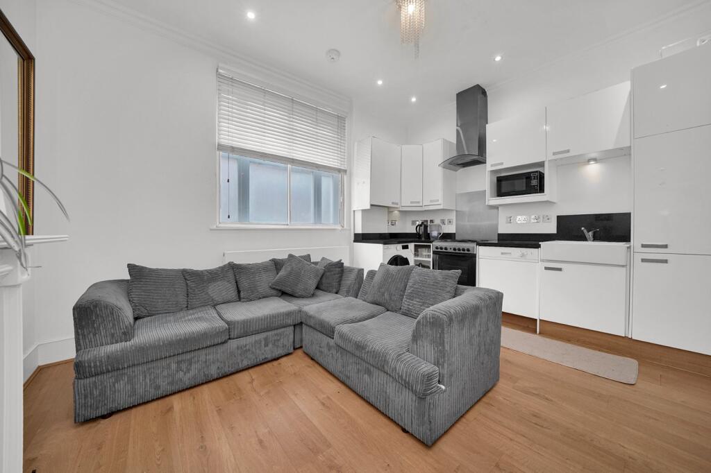 2 bed Mid Terraced House for rent in Camden Town. From Chestertons Estate Agents - Kentish Town Lettings