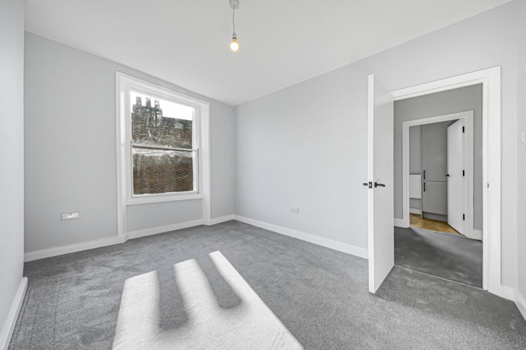1 bed 1st Floor Flat for rent in Camden Town. From Chestertons Estate Agents - Kentish Town Lettings