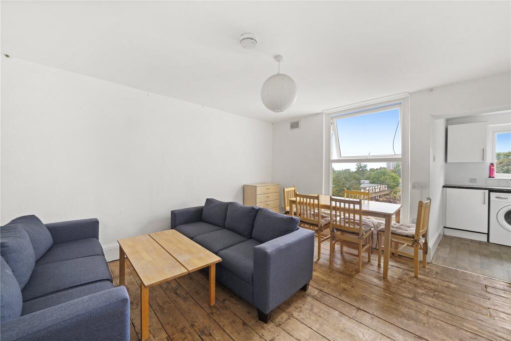 5 bed 1st Floor Flat for rent in Hornsey. From Chestertons Estate Agents - Kentish Town Lettings