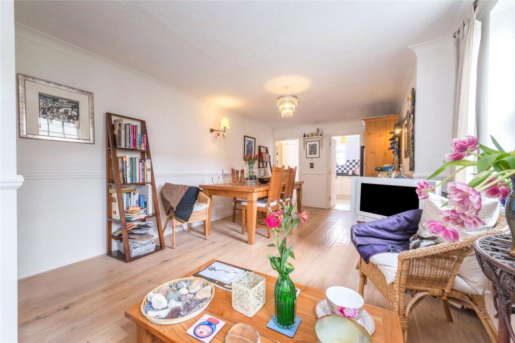 2 bed 1st Floor Flat for rent in Hornsey. From Chestertons Estate Agents - Kentish Town Lettings
