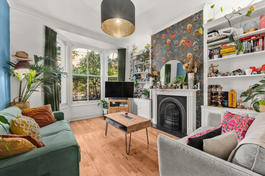 2 bed Annexe for rent in Stoke Newington. From Chestertons Estate Agents - Kentish Town Lettings