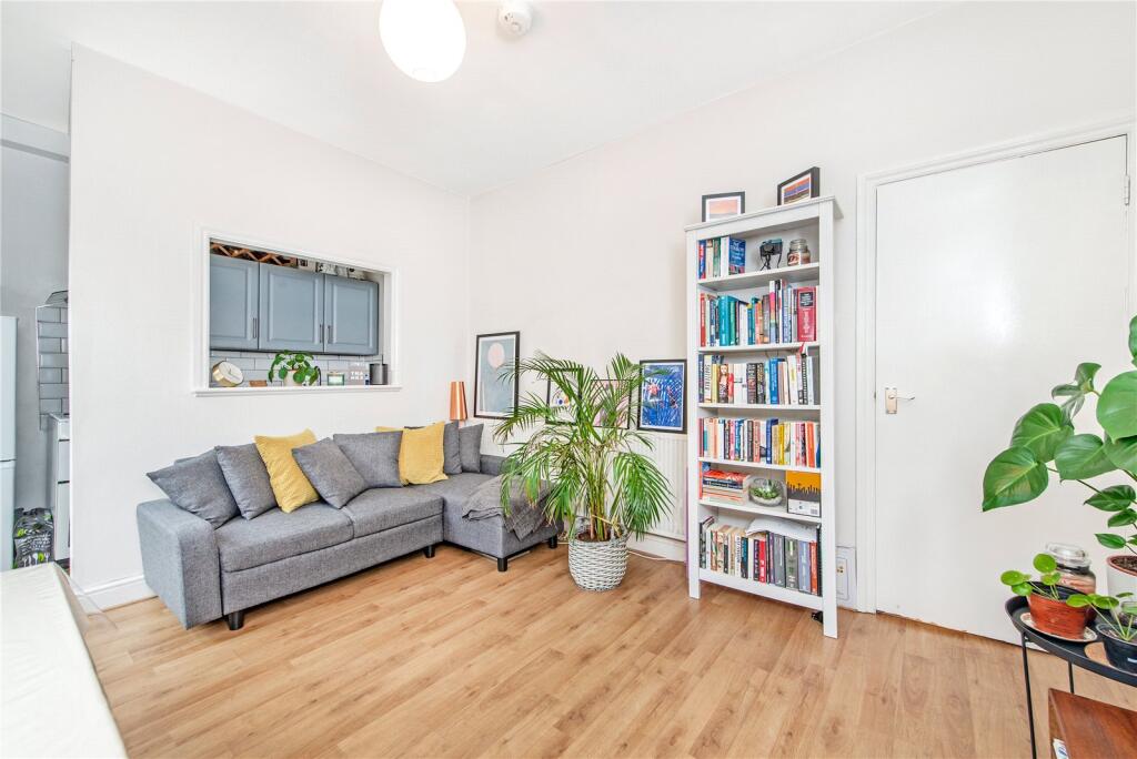 1 bed 1st Floor Flat for rent in Hornsey. From Chestertons Estate Agents - Kentish Town Lettings 1 bed 1st Floor Flat for rent in Hornsey. From Chestertons Estate Agents - Kentish Town Lettings