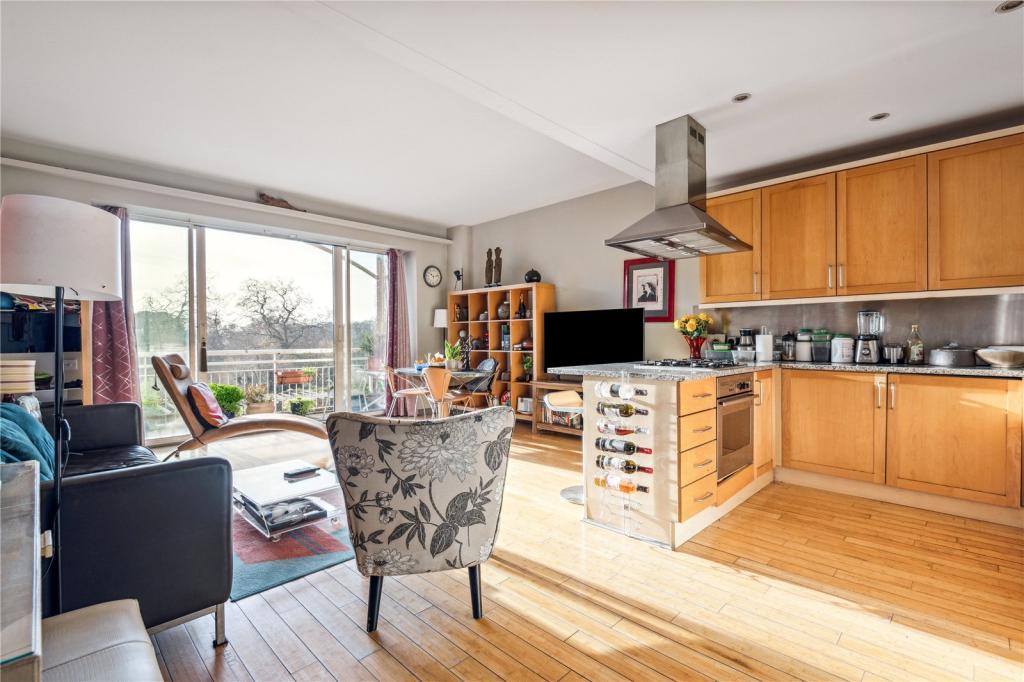 2 bed Flat for rent in Brentford. From Chestertons Estate Agents - Kew Lettings