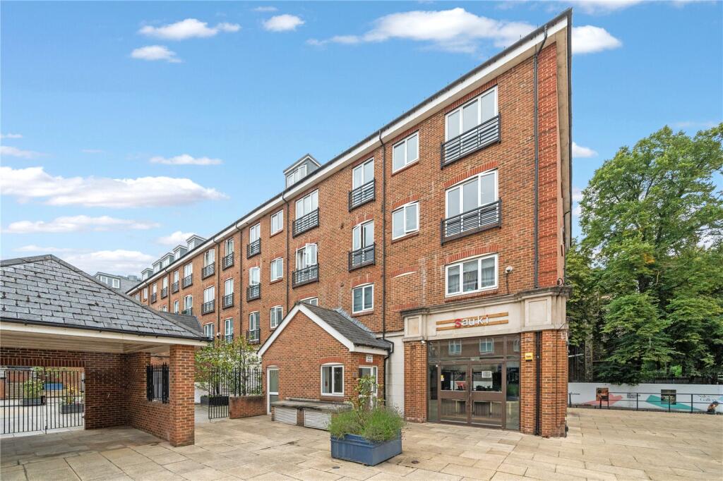 2 bed 1st Floor Flat for rent in Brentford. From Chestertons Estate Agents - Kew Lettings