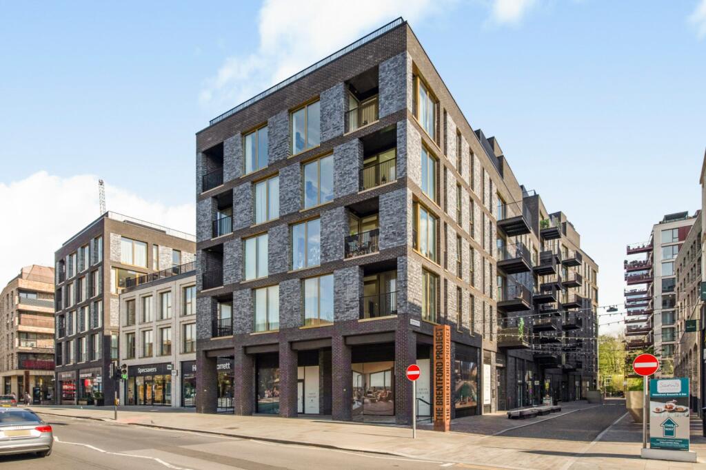 1 bed 1st Floor Flat for rent in Brentford. From Chestertons Estate Agents - Kew Lettings