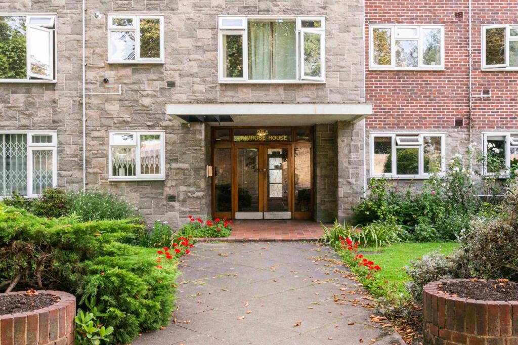 2 bed 1st Floor Flat for rent in Richmond. From Chestertons Estate Agents - Kew Lettings