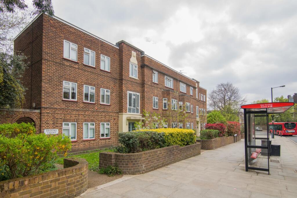 2 bed 1st Floor Flat for rent in Richmond upon Thames. From Chestertons Estate Agents - Kew Lettings