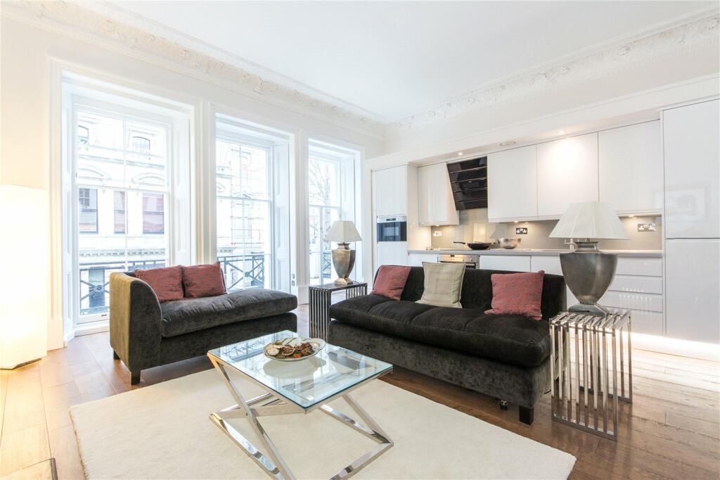 1 bed Mid Terraced House for rent in Chelsea. From Chestertons Estate Agents - Knightsbridge Lettings