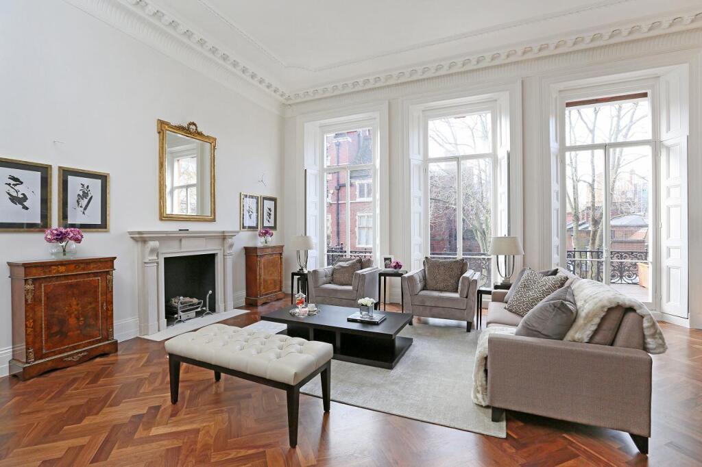 3 bed 1st Floor Flat for rent in Chelsea. From Chestertons - South West Prime 3 bed 1st Floor Flat for rent in Chelsea. From Chestertons - South West Prime