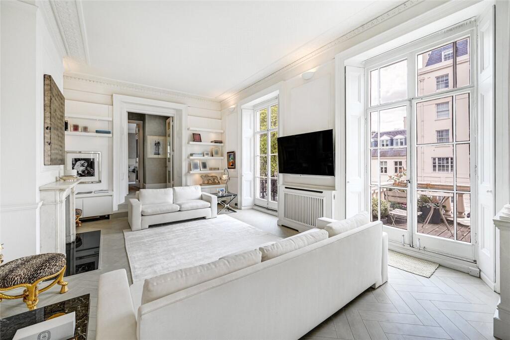 2 bed End of Terrace for rent in Chelsea. From Chestertons - South West Prime