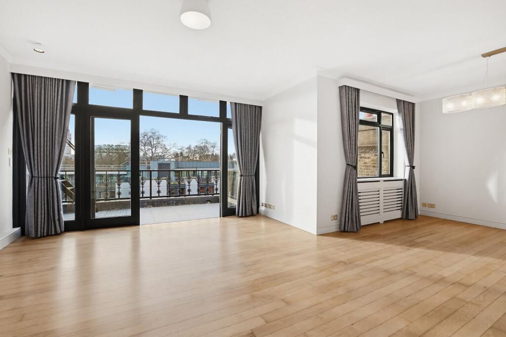 2 bed Mid Terraced House for rent in Chelsea. From Chestertons - South West Prime
