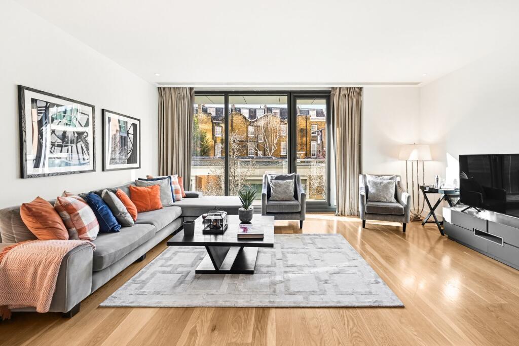 3 bed Not Specified for rent in Chelsea. From Chestertons - South West Prime