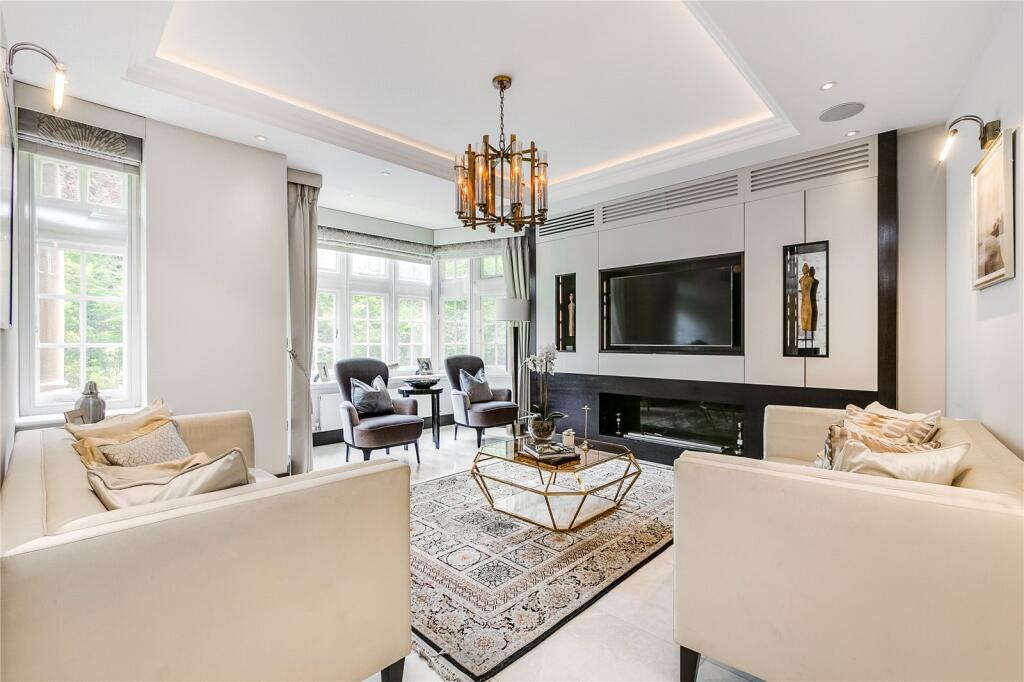 3 bed 1st Floor Flat for rent in Chelsea. From Chestertons - South West Prime