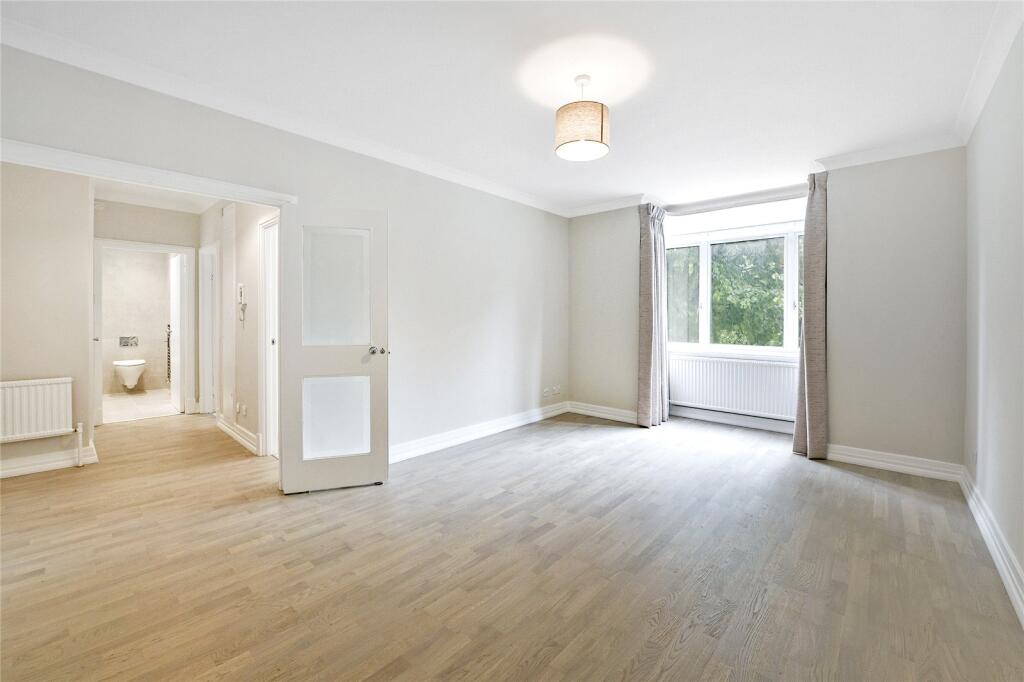 1 bed Mid Terraced House for rent in Chelsea. From Chestertons - South West Prime