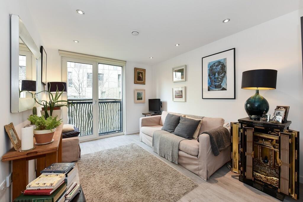 1 bed 1st Floor Flat for rent in Chelsea. From Chestertons - South West Prime