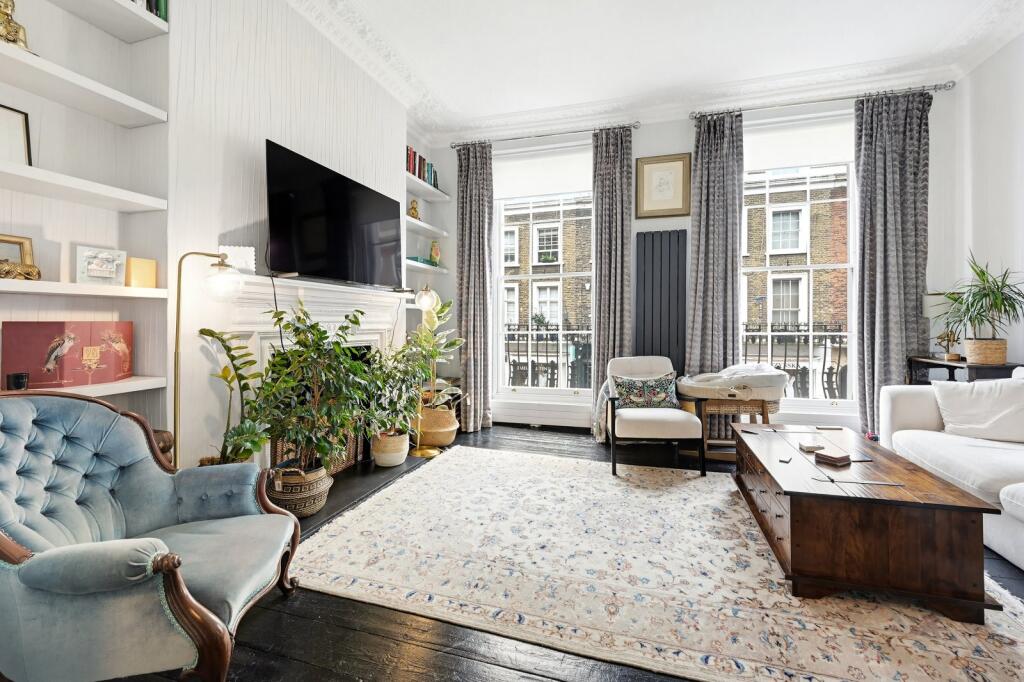 2 bed Mid Terraced House for rent in Chelsea. From Chestertons - South West Prime 2 bed Mid Terraced House for rent in Chelsea. From Chestertons - South West Prime