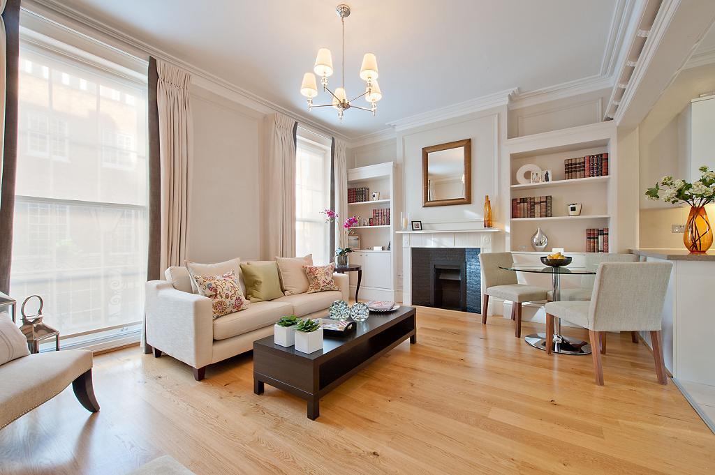 3 bed Mid Terraced House for rent in Chelsea. From Chestertons - South West Prime
