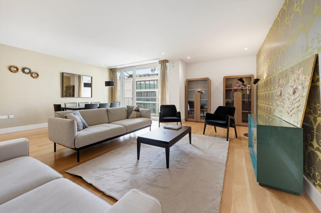 3 bed 1st Floor Flat for rent in Chelsea. From Chestertons - South West Prime