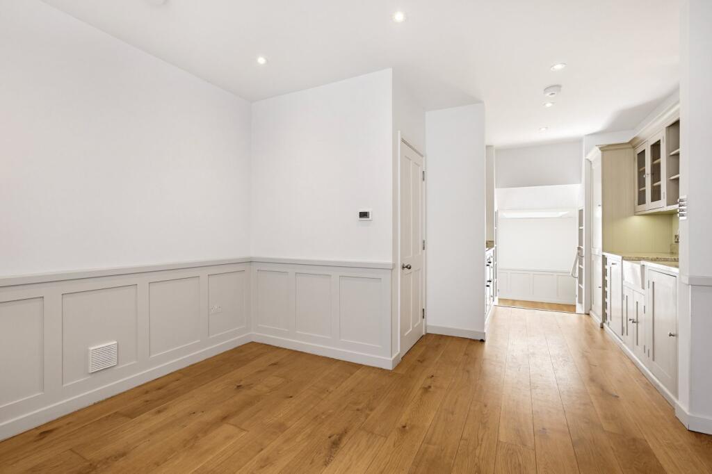 2 bed Annexe for rent in Chelsea. From Chestertons - South West Prime