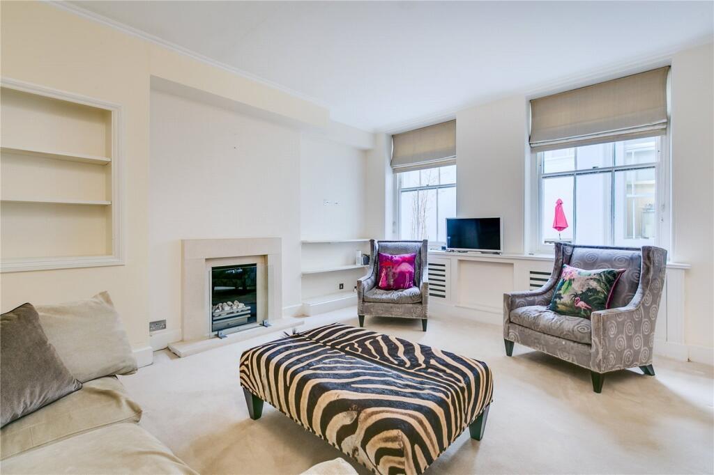 2 bed Mid Terraced House for rent in Chelsea. From Chestertons - South West Prime