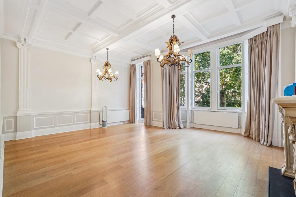 2 bed Mid Terraced House for rent in Chelsea. From Chestertons - South West Prime 2 bed Mid Terraced House for rent in Chelsea. From Chestertons - South West Prime