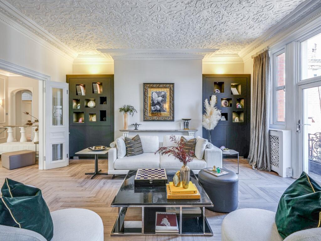 8 bed Mid Terraced House for rent in Chelsea. From Chestertons - South West Prime 8 bed Mid Terraced House for rent in Chelsea. From Chestertons - South West Prime