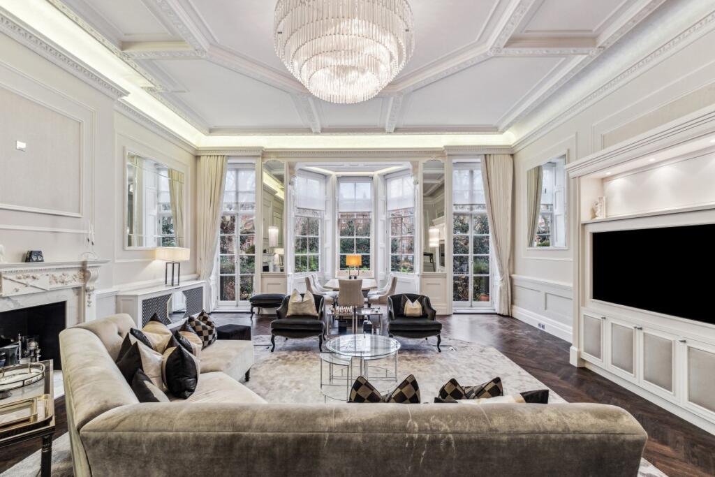 2 bed Mid Terraced House for rent in Chelsea. From Chestertons - South West Prime 2 bed Mid Terraced House for rent in Chelsea. From Chestertons - South West Prime