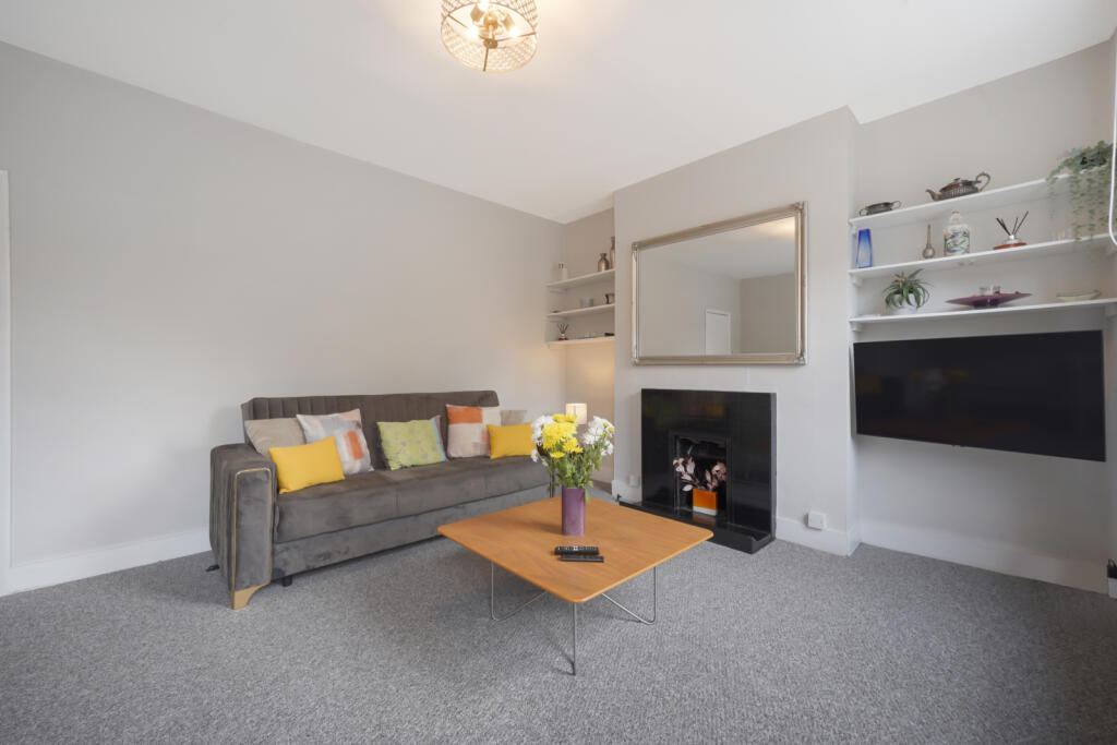 1 bed 1st Floor Flat for rent in Paddington. From Chestertons Estate Agents - Little Venice Lettings