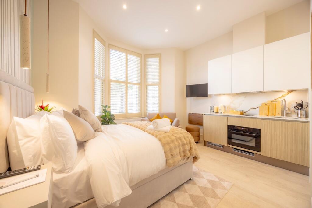 0 bed 1st Floor Flat for rent in Paddington. From Chestertons Estate Agents - Little Venice Lettings