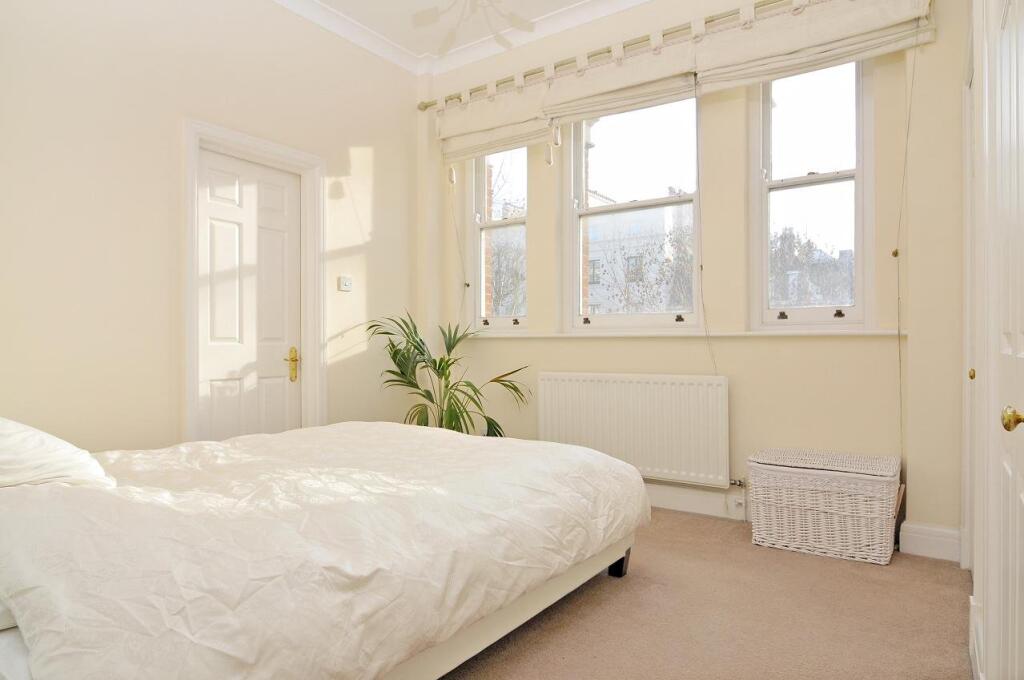 3 bed 1st Floor Flat for rent in Paddington. From Chestertons Estate Agents - Little Venice Lettings