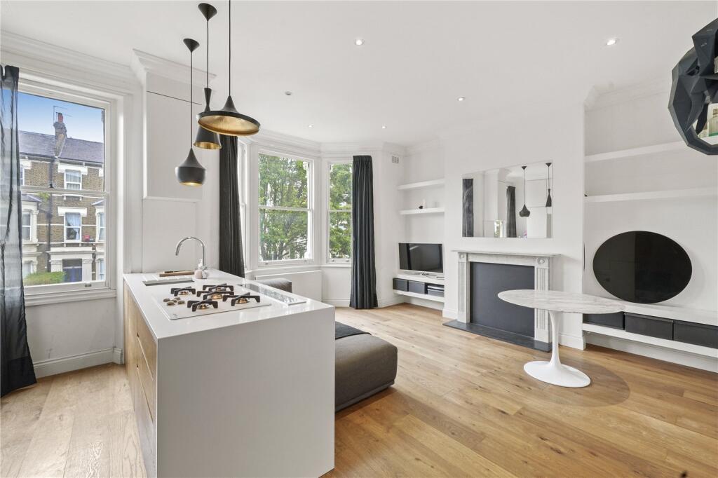 2 bed 1st Floor Flat for rent in Paddington. From Chestertons Estate Agents - Little Venice Lettings