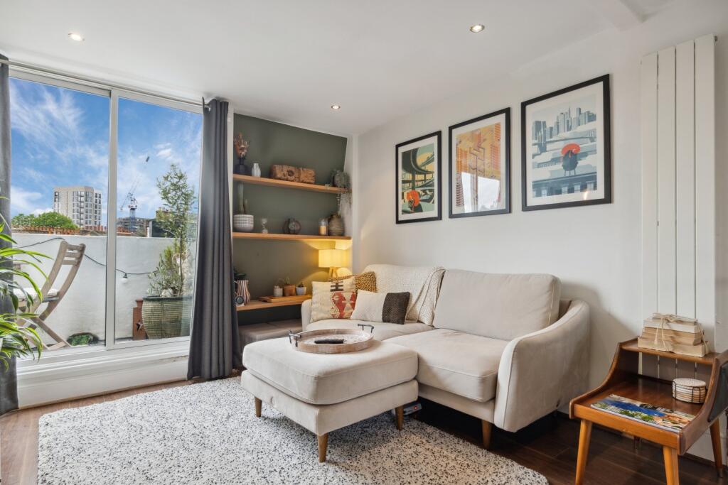 1 bed 1st Floor Flat for rent in Paddington. From Chestertons Estate Agents - Little Venice Lettings