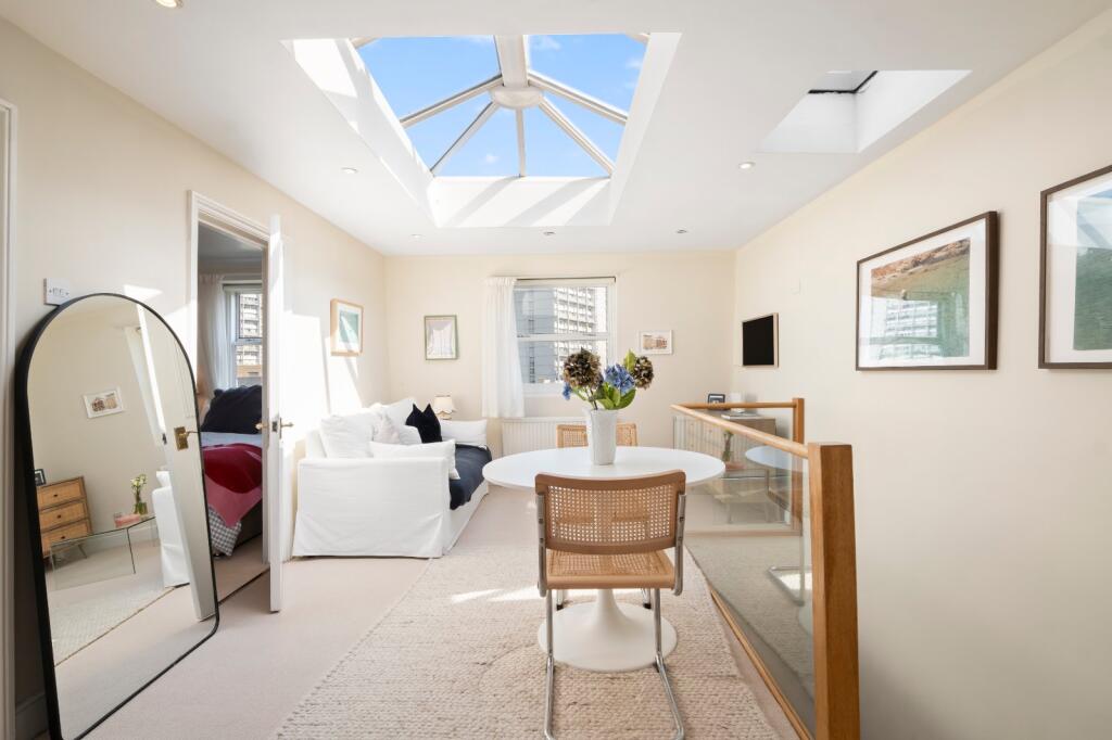 1 bed 1st Floor Flat for rent in Paddington. From Chestertons Estate Agents - Little Venice Lettings