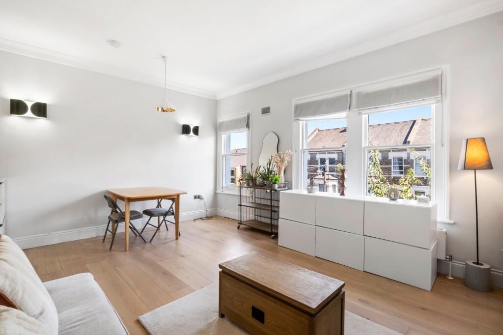 2 bed 1st Floor Flat for rent in Paddington. From Chestertons Estate Agents - Little Venice Lettings