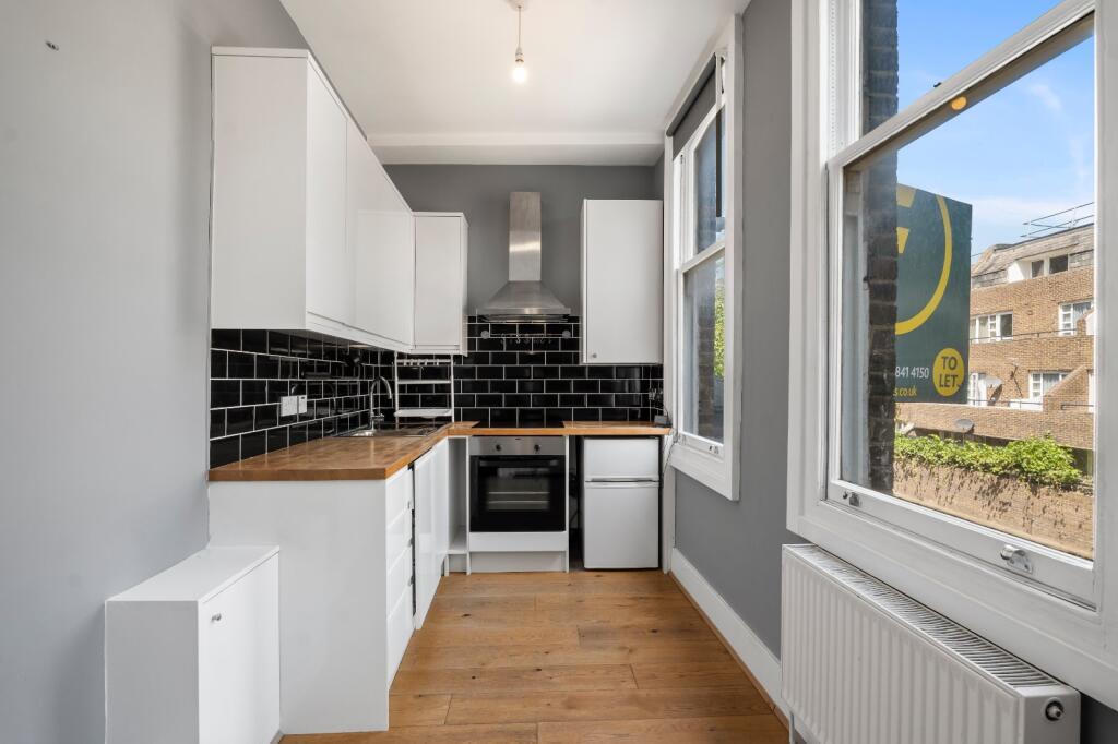 1 bed 1st Floor Flat for rent in Willesden. From Chestertons Estate Agents - Little Venice Lettings