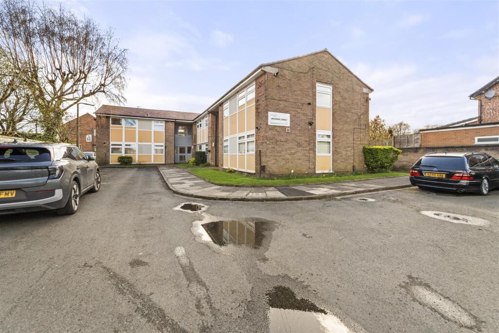 1 bed Apartment for rent in Sale. From Ashworth Holme - Sale