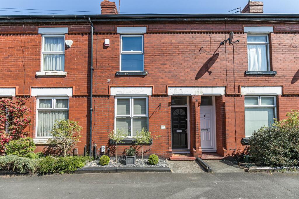 2 bed Mid Terraced House for rent in Sale. From Ashworth Holme - Sale