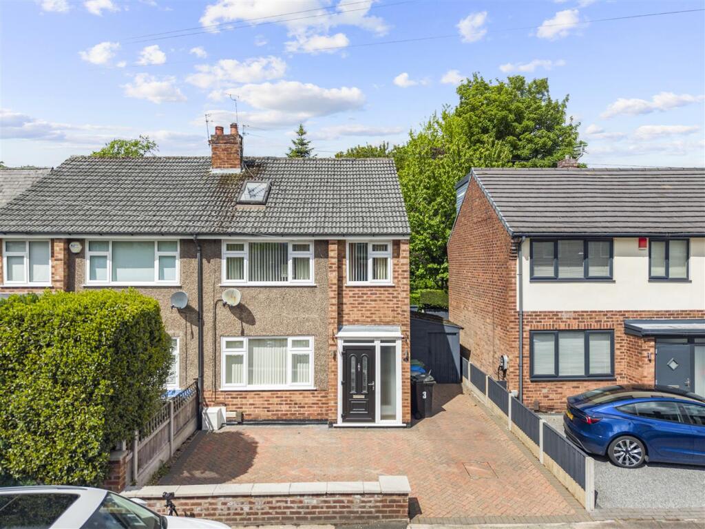 4 bed Semi Detached for rent in Sale. From Ashworth Holme - Sale