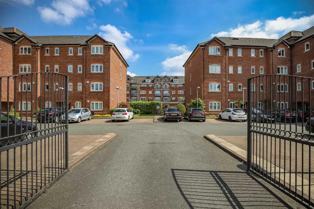 2 bed Apartment for rent in Sale. From Ashworth Holme - Sale