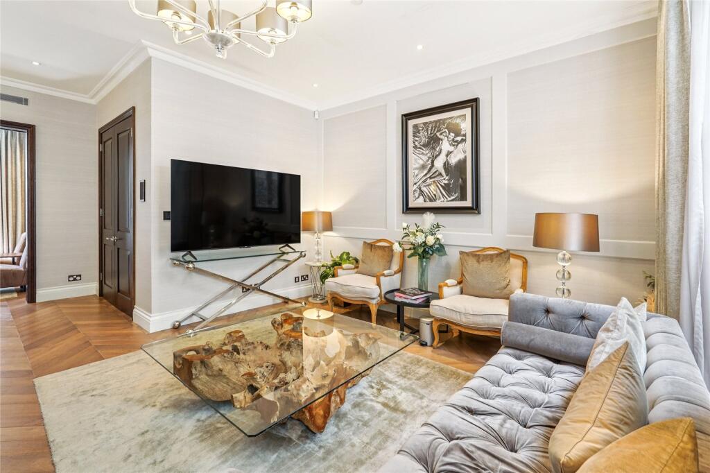 3 bed Mews for rent in Paddington. From Chestertons Estate Agents - Mayfair Lettings