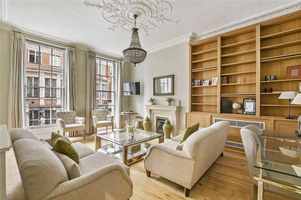 4 bed Mid Terraced House for rent in Paddington. From Chestertons Estate Agents - Mayfair Lettings