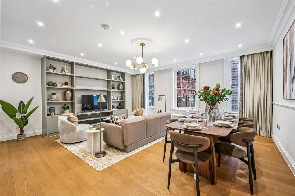 2 bed Mid Terraced House for rent in Westminster. From Chestertons Estate Agents - Mayfair Lettings