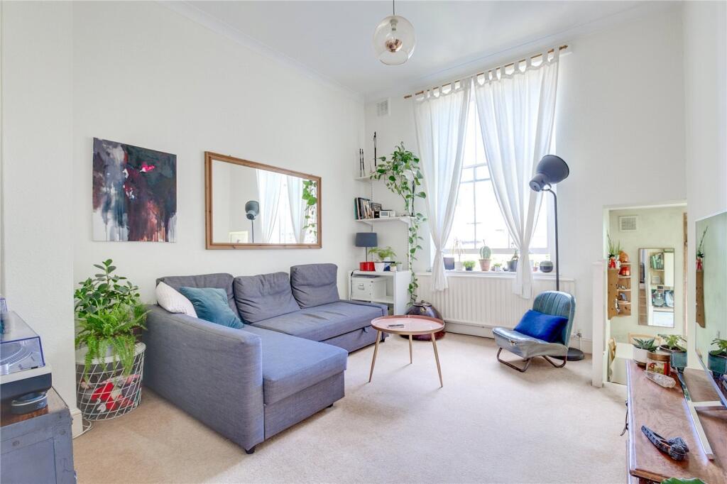 2 bed Mid Terraced House for rent in Paddington. From Chestertons Estate Agents - Notting Hill Lettings 2 bed Mid Terraced House for rent in Paddington. From Chestertons Estate Agents - Notting Hill Lettings