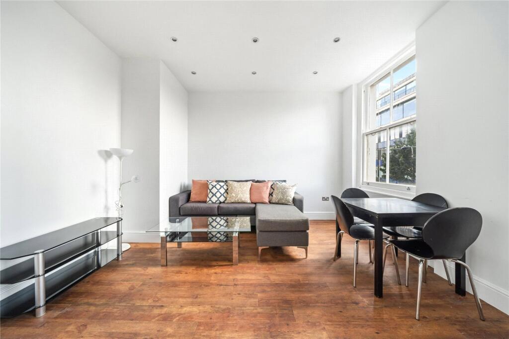 3 bed 1st Floor Flat for rent in Kensington. From Chestertons Estate Agents - Notting Hill Lettings