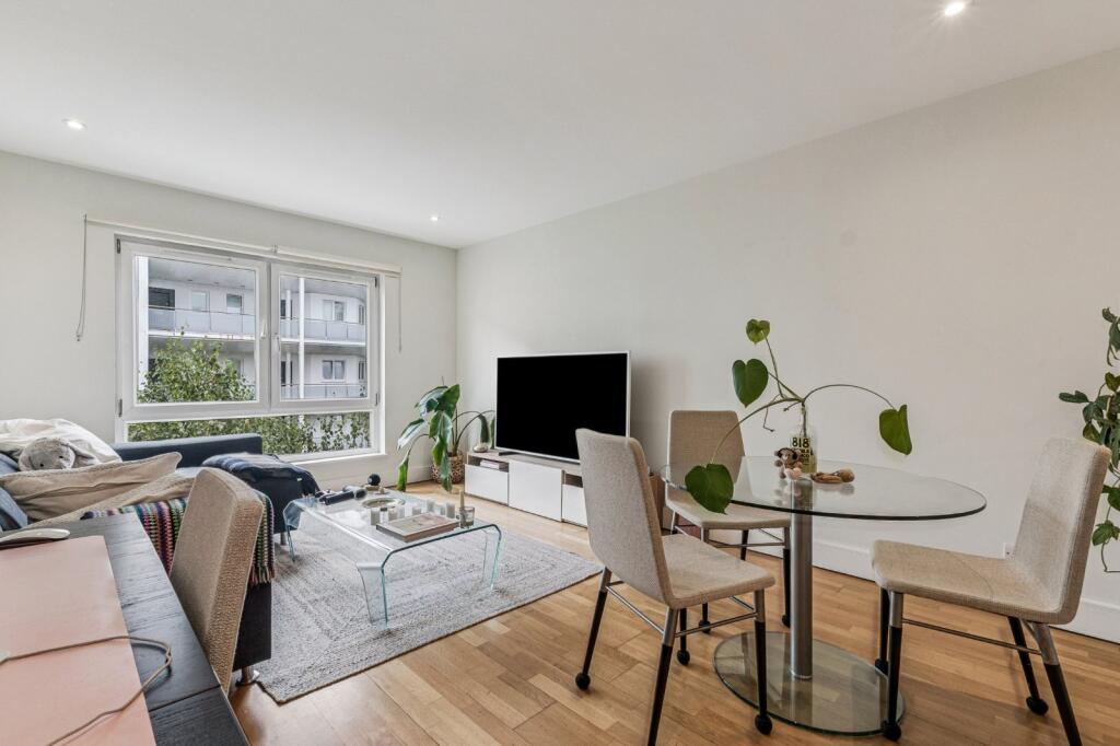 1 bed 1st Floor Flat for rent in Paddington. From Chestertons Estate Agents - Notting Hill Lettings