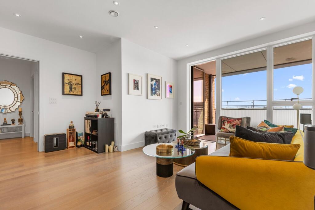 1 bed 1st Floor Flat for rent in Willesden. From Chestertons Estate Agents - Notting Hill Lettings