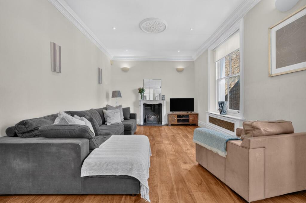 3 bed 1st Floor Flat for rent in Paddington. From Chestertons Estate Agents - Notting Hill Lettings