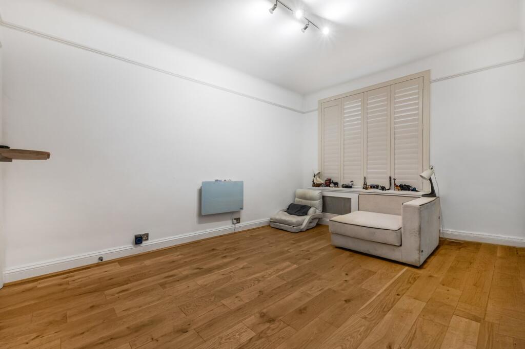 1 bed 1st Floor Flat for rent in Kensington. From Chestertons Estate Agents - Notting Hill Lettings