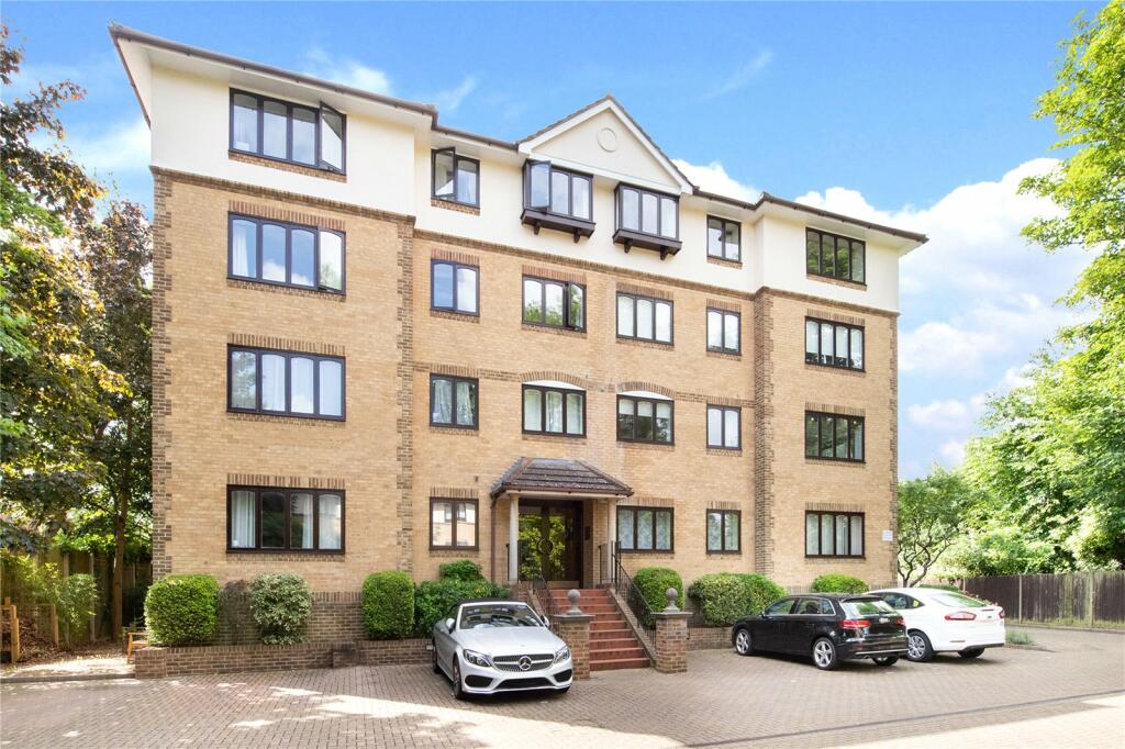 2 bed Flat for rent in Wimbledon. From Chestertons Estate Agents - Putney Lettings