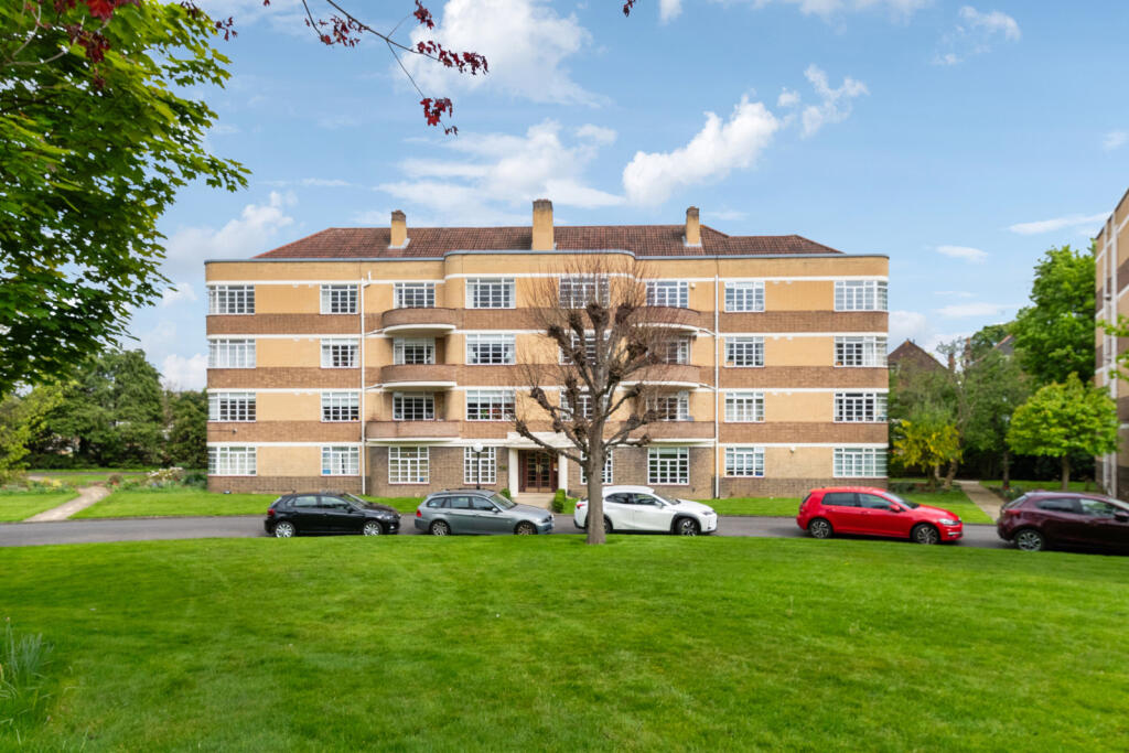 4 bed Flat for rent in Putney. From Chestertons Estate Agents - Putney Lettings